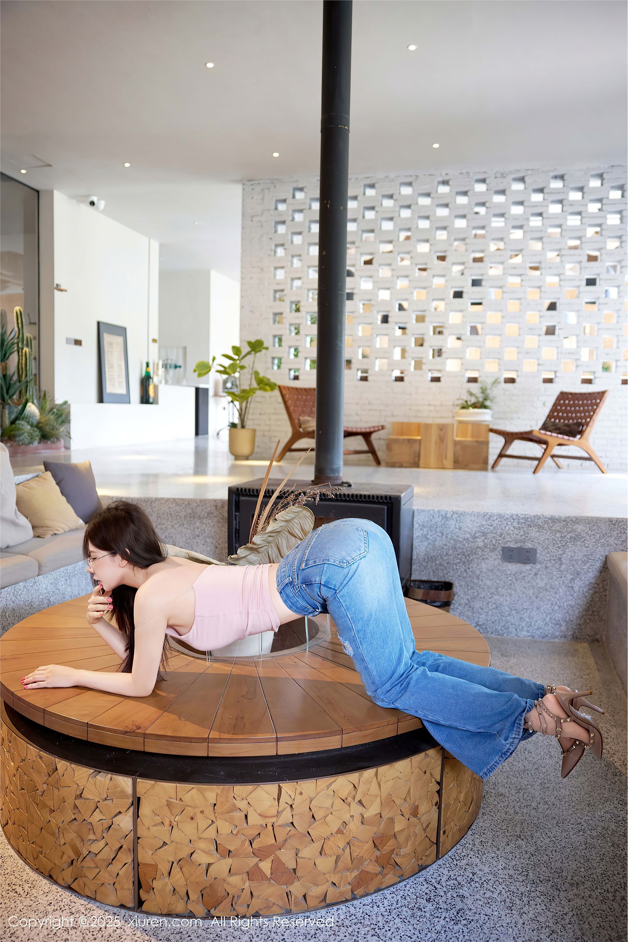 Xiuren秀人网 2025.11.13 NO.10983 尹甜甜sunny